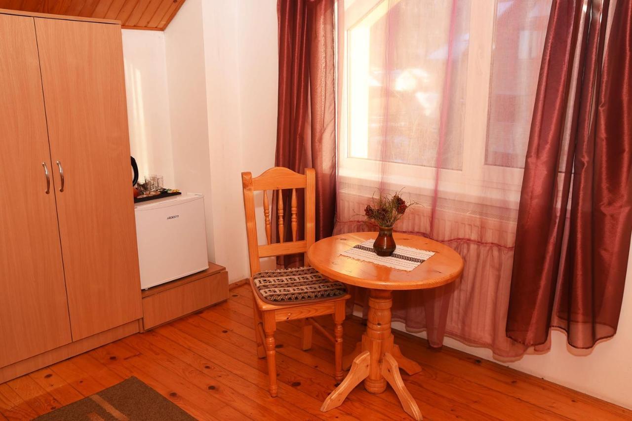 Oskolok Dovbusha Mini-Hotel ياريمتشي المظهر الخارجي الصورة