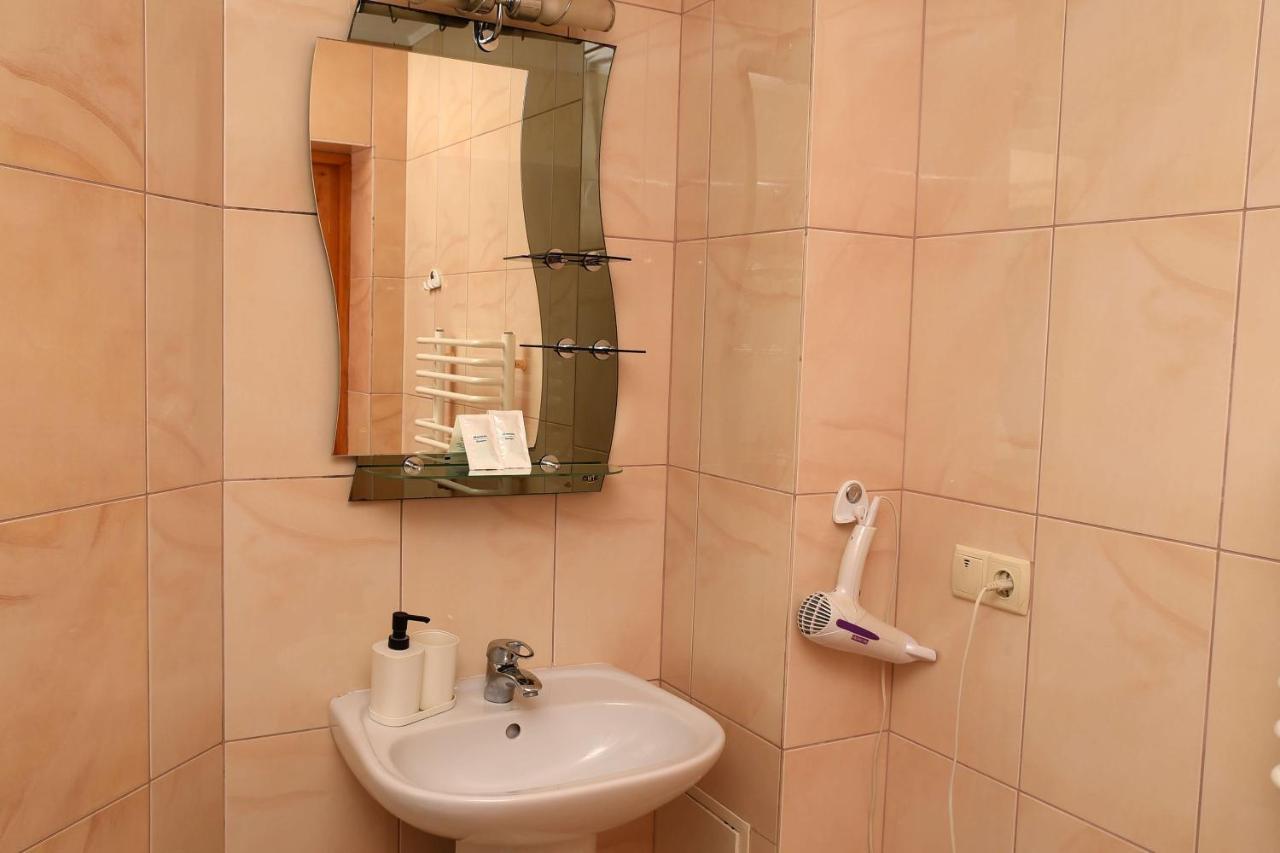 Oskolok Dovbusha Mini-Hotel ياريمتشي المظهر الخارجي الصورة
