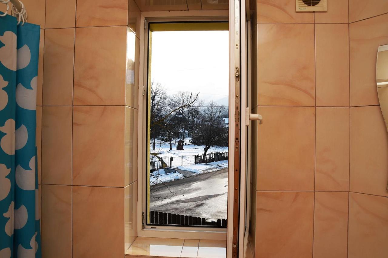 Oskolok Dovbusha Mini-Hotel ياريمتشي المظهر الخارجي الصورة