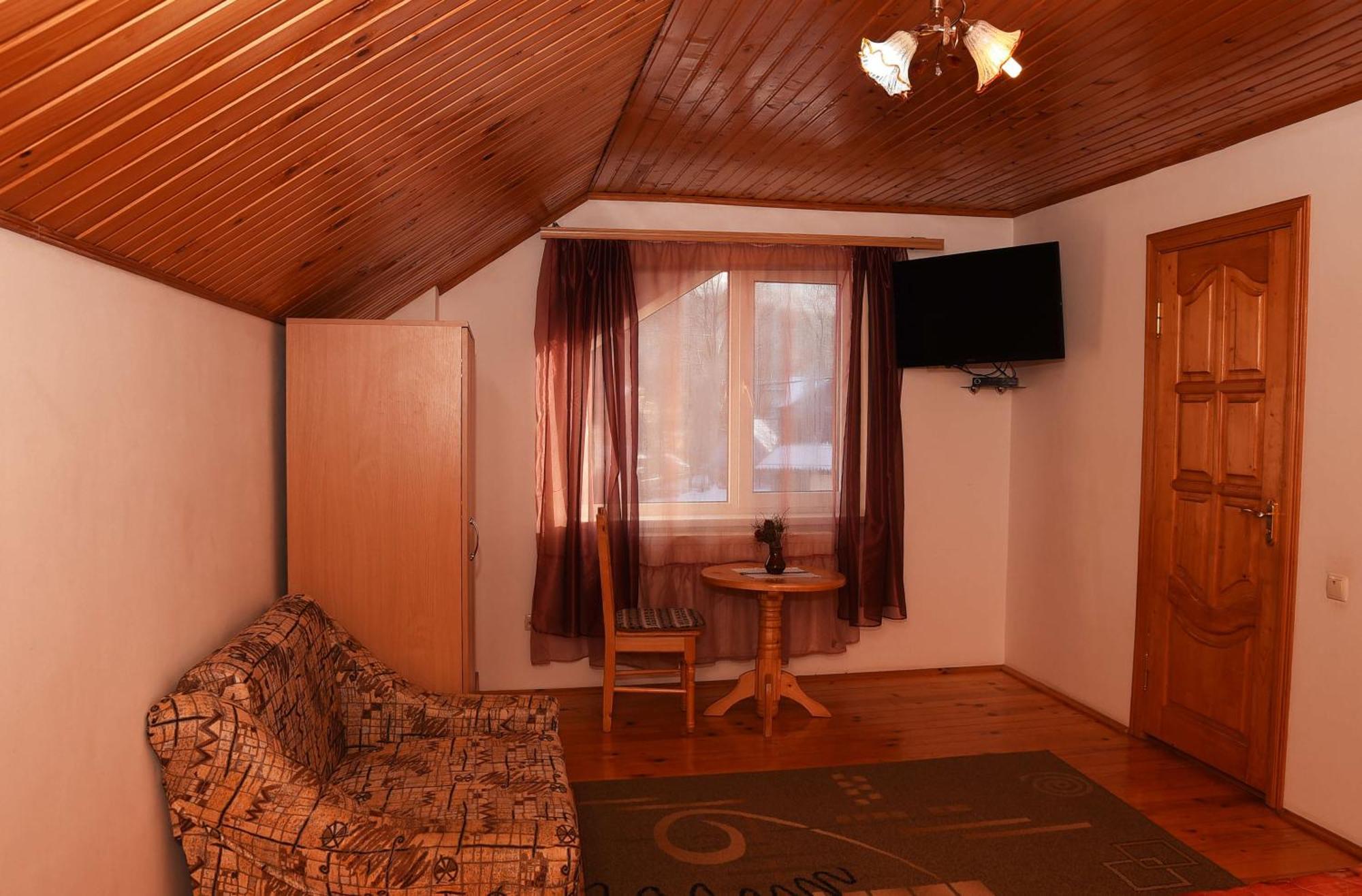Oskolok Dovbusha Mini-Hotel ياريمتشي المظهر الخارجي الصورة