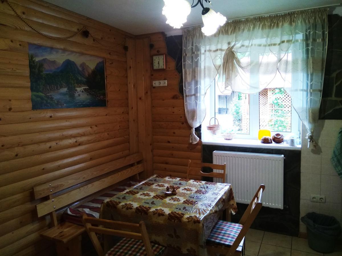 Oskolok Dovbusha Mini-Hotel ياريمتشي المظهر الخارجي الصورة